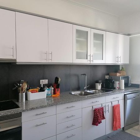Apartamento Portela Lisbon Bagian luar foto
